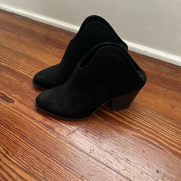 Chinese laundry slip on mules/booties - Picture 2 of 3